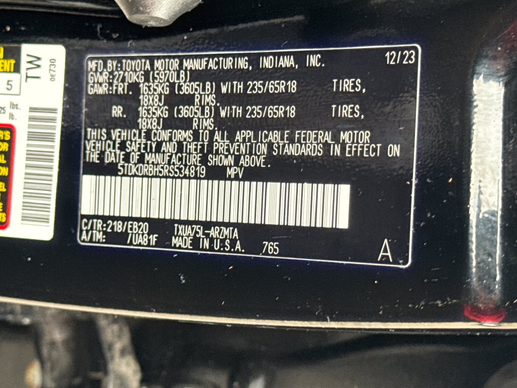 Used 2024 Toyota Highlander XLE AWD/4WD image 48