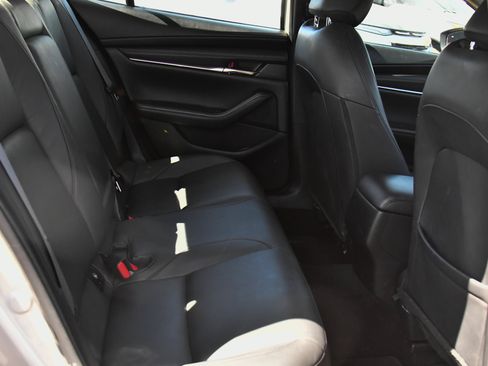 Used 2024 MAZDA MAZDA3 s FWD image 38