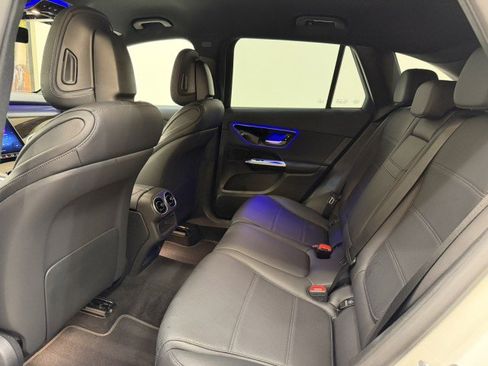Certified 2025 Mercedes-Benz GLC 300 image 17