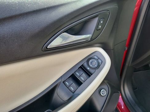 Used 2020 Buick Encore GX Select w/ Experience Buick Package FWD image 22