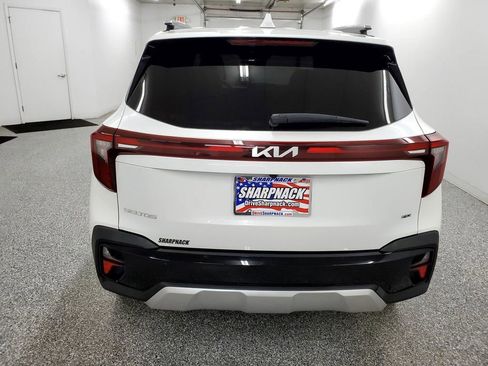 Used 2024 Kia Seltos S image 5