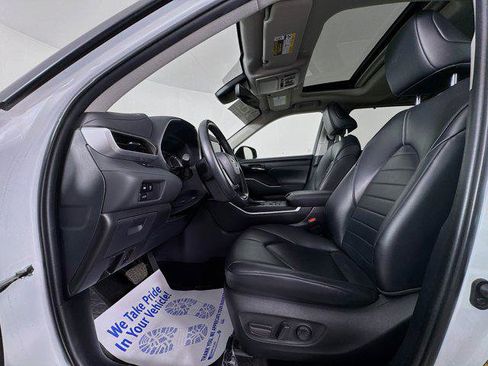 Certified 2024 Toyota Highlander XLE AWD/4WD image 20