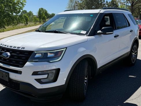 Used 2017 Ford Explorer Sport AWD/4WD image 2