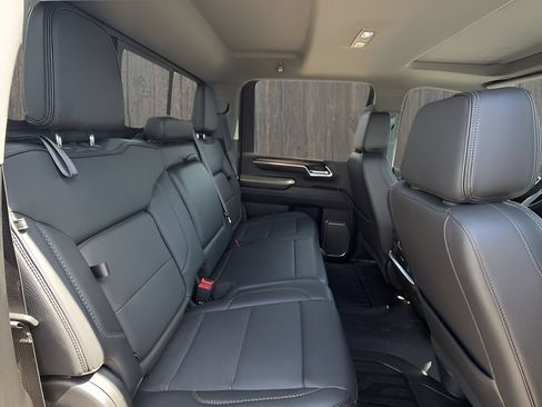 Used 2024 GMC Sierra 2500 Denali w/ Denali Reserve Package AWD/4WD image 13