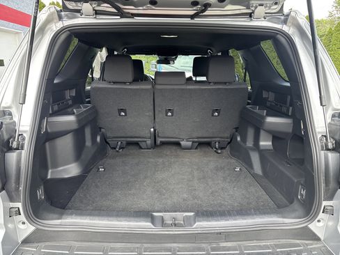 Certified 2025 Toyota 4Runner SR5 AWD/4WD image 5