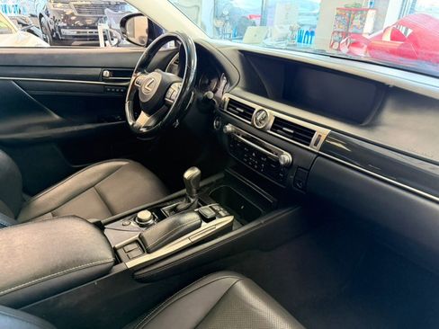 Used 2016 Lexus GS 200t image 30