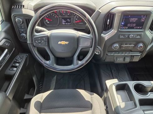 Used 2024 Chevrolet Silverado 1500 Custom image 16