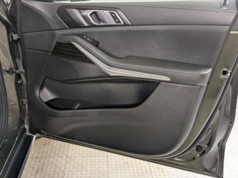 Used 2020 BMW X5 sDrive40i w/ Premium Package RWD image 23