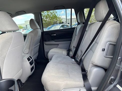 Used 2016 Honda Pilot LX image 11