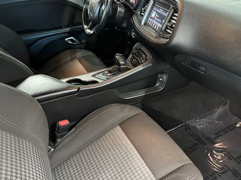 Used 2023 Dodge Challenger SXT image 13