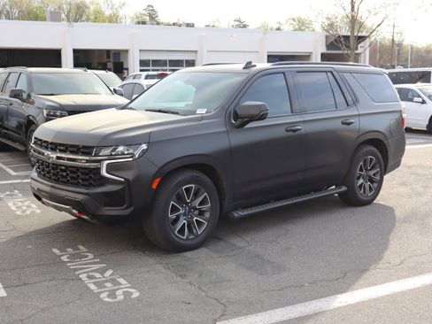 Used 2021 Chevrolet Tahoe Z71 w/ Z71 Off-Road Package image 16