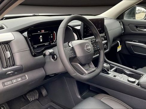 New 2026 Nissan Pathfinder SL AWD/4WD image 7