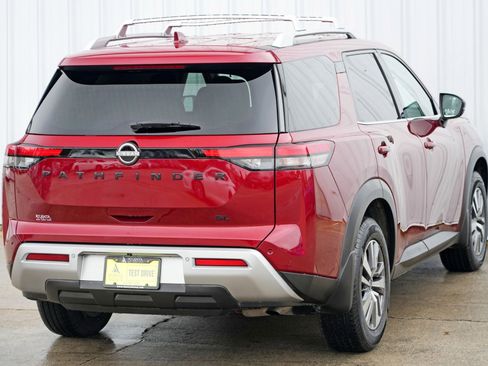 Used 2022 Nissan Pathfinder SL w/ Lighting Package (N92) image 52