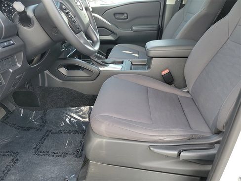 Used 2023 Nissan Frontier S w/ Technology Package image 19