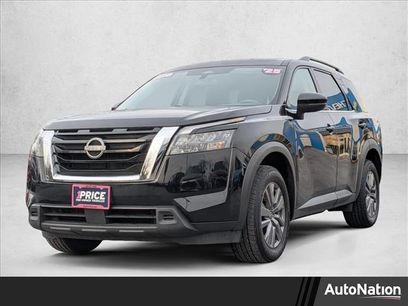 Used 2025 Nissan Pathfinder SV