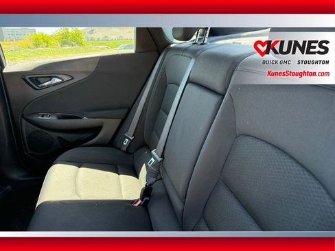 Used 2022 Chevrolet Malibu LT FWD image 37