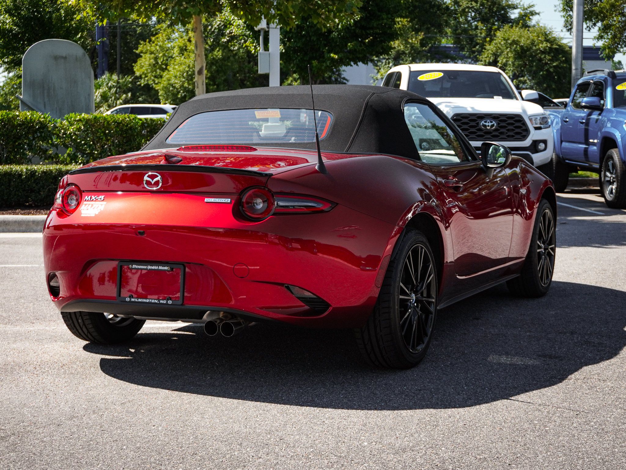 Certified 2026 MAZDA MX-5 Miata Club w/ Interior Package RWD image 10