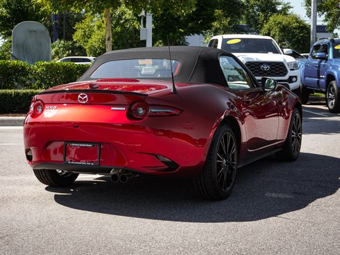 Used 2026 MAZDA MX-5 Miata Club w/ Interior Package RWD image 10