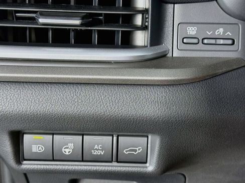 New 2026 Toyota Grand Highlander AWD Hybrid image 14