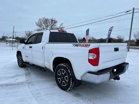 Used 2015 Toyota Tundra SR5 w/ TRD Off Road Package image 5