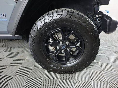 Used 2024 Jeep Wrangler Willys image 15