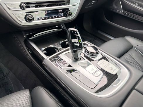 Used 2020 BMW ALPINA B7 xDrive w/ Ambient Air Package AWD/4WD image 17