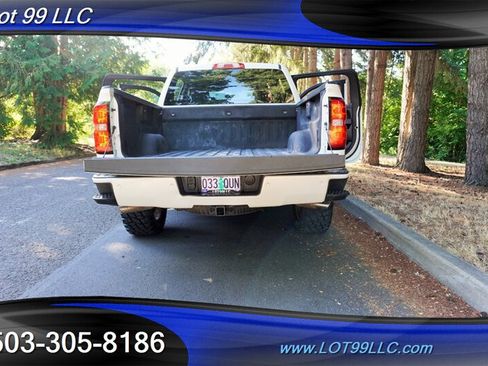 Used 2017 Chevrolet Silverado 1500 LT w/ All Star Edition AWD/4WD image 29