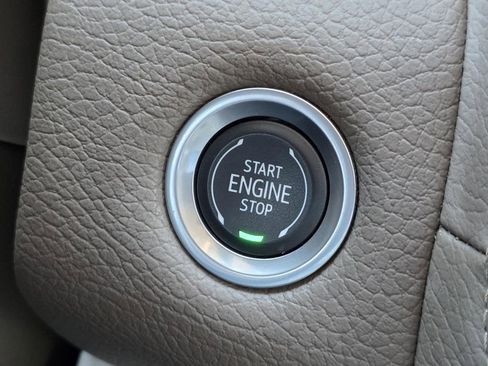 Used 2024 GMC Yukon Denali image 35