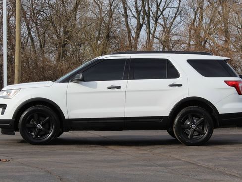 Used 2019 Ford Explorer 4WD w/ Class III Trailer Tow Package image 4
