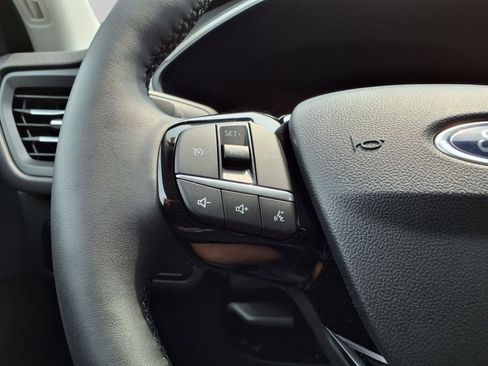 Used 2024 Ford Escape Active image 18