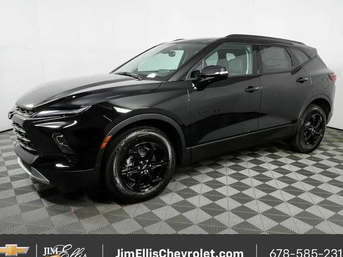 New 2026 Chevrolet Blazer LT w/ Midnight/Sport Edition image 2