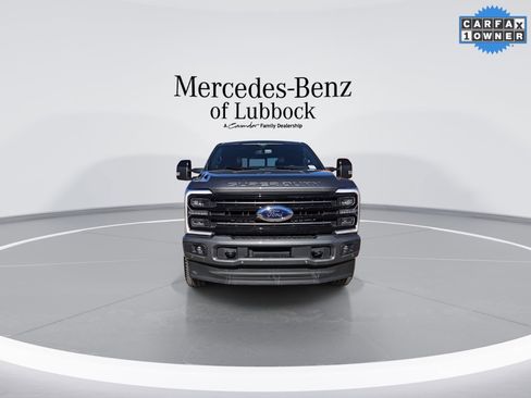 Used 2025 Ford F250 Platinum image 3