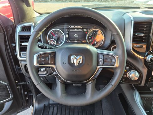 Used 2025 RAM 1500 Laramie w/ Sport Appearance Package AWD/4WD image 19
