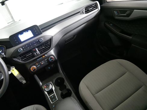 Used 2020 Ford Escape S image 11