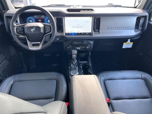 New 2025 Ford Bronco Outer Banks image 10