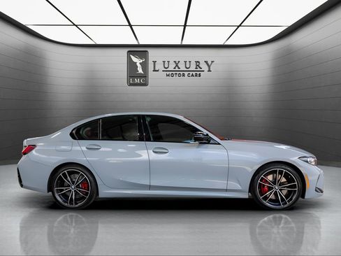 Used 2023 BMW 330i xDrive Sedan w/ M Sport Package AWD/4WD image 9