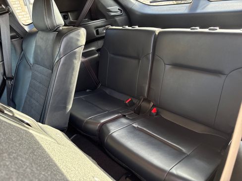 Used 2024 Mitsubishi Outlander SE image 5