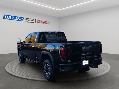 New 2025 GMC Sierra 2500 Denali w/ Denali Reserve Package image 8