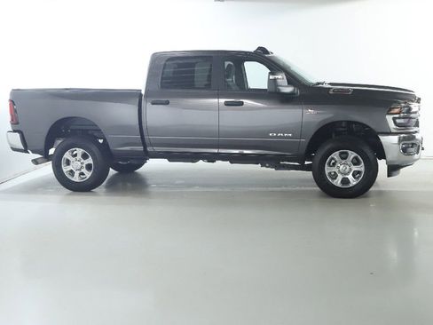 Used 2025 RAM 2500 Big Horn AWD/4WD image 11