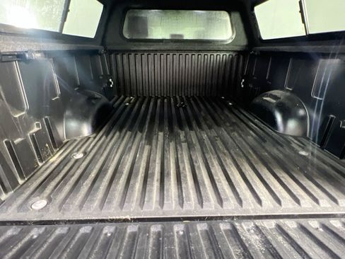 Used 2025 Toyota Tundra Limited AWD/4WD image 26