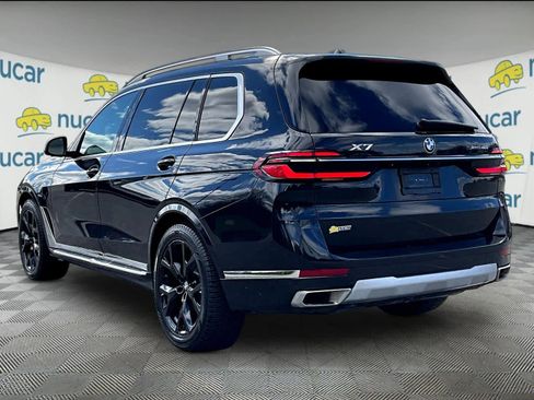 Used 2025 BMW X7 xDrive40i image 4