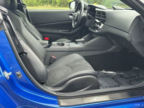Certified 2024 Nissan Z Performance w/ Floor Mat Package RWD image 14