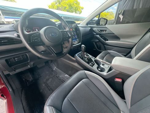Used 2025 Subaru Crosstrek 2.5i Limited AWD/4WD image 13