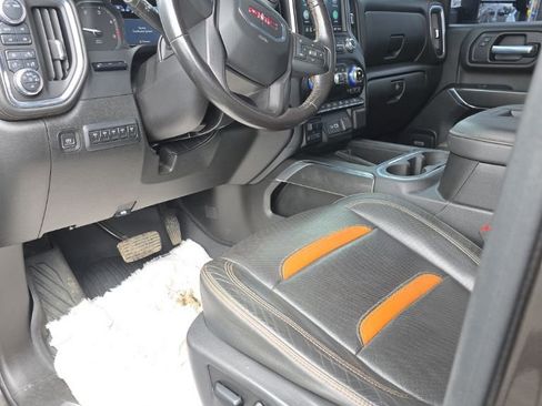 Used 2021 GMC Sierra 2500 AT4 w/ AT4 Preferred Package image 2