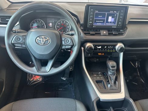 Certified 2022 Toyota RAV4 LE FWD image 18