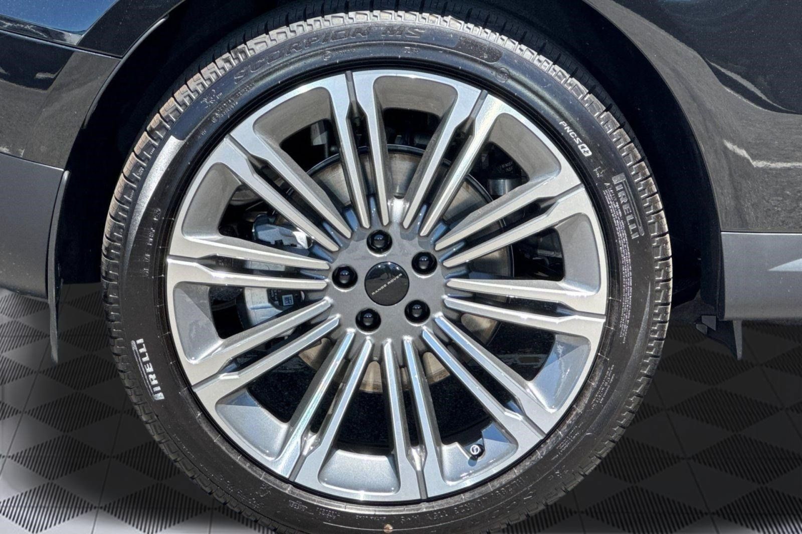 New 2026 Land Rover Range Rover Sport SE AWD/4WD image 13