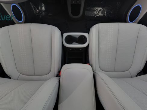 Used 2024 Hyundai Ioniq 5 Limited image 27