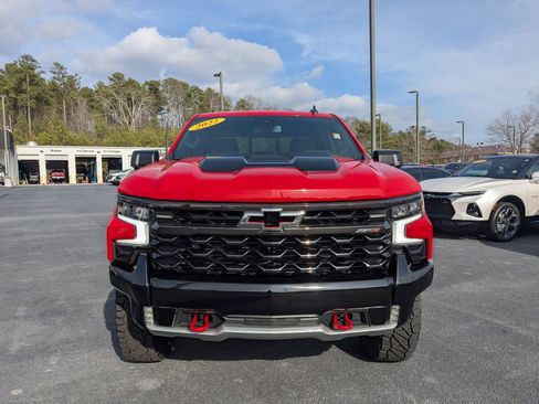 Used 2022 Chevrolet Silverado 1500 ZR2 image 2