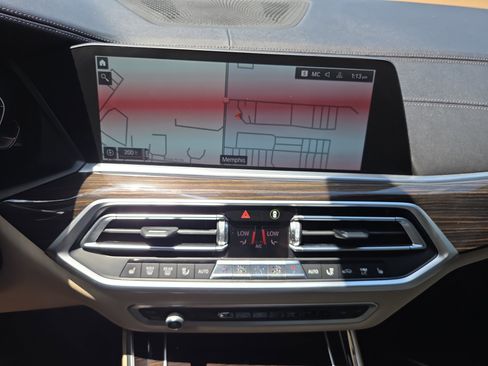 Used 2019 BMW X5 xDrive40i w/ Premium Package 2 AWD/4WD image 12