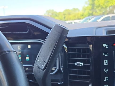 Used 2023 Chevrolet Silverado 1500 RST w/ Redline Edition AWD/4WD image 10